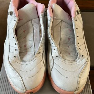Jordan Retro 12 Low White/Real Pink WMNS size 9.5